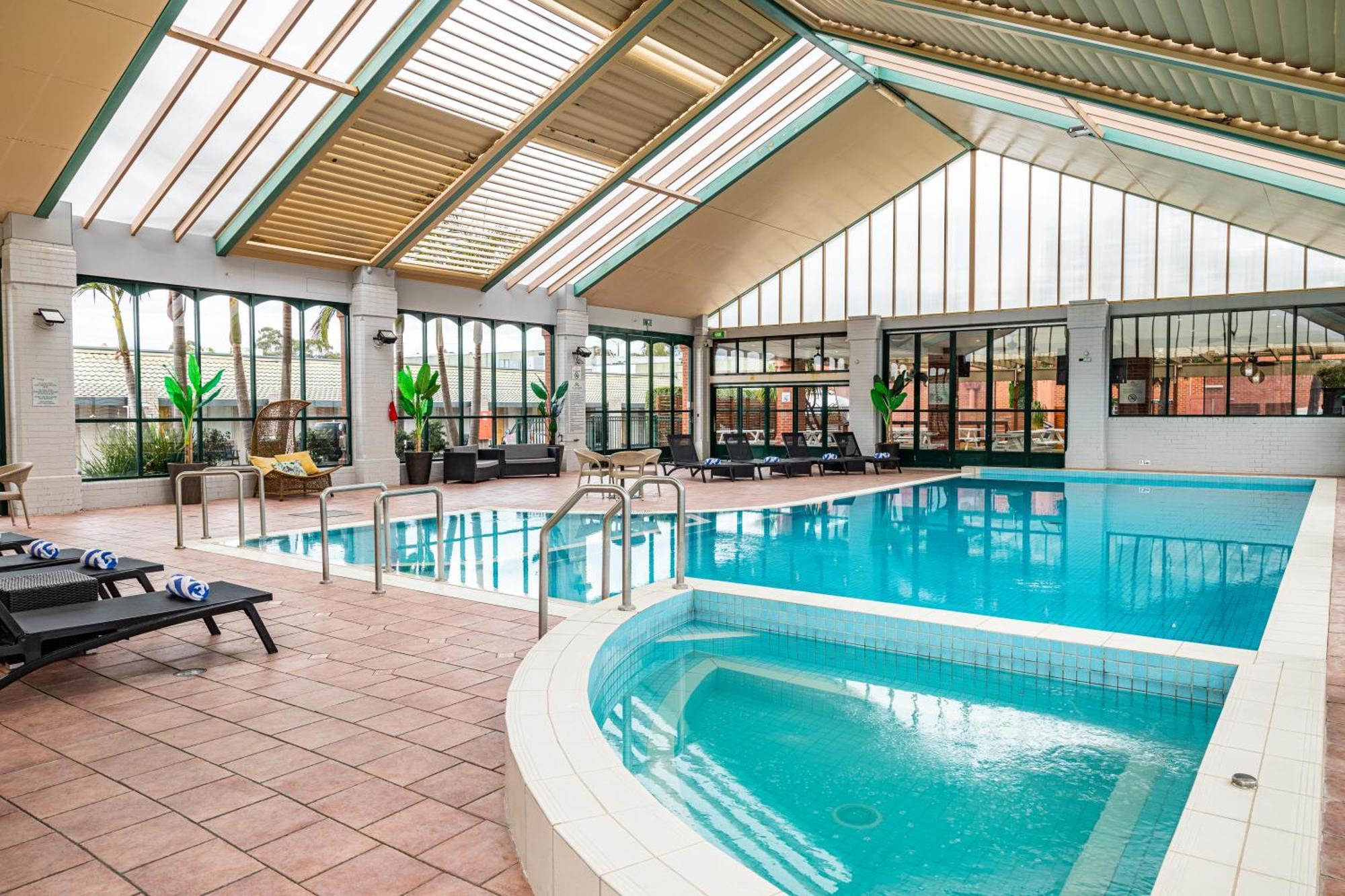 All Seasons Resort Hotel Бендиго Екстериор снимка